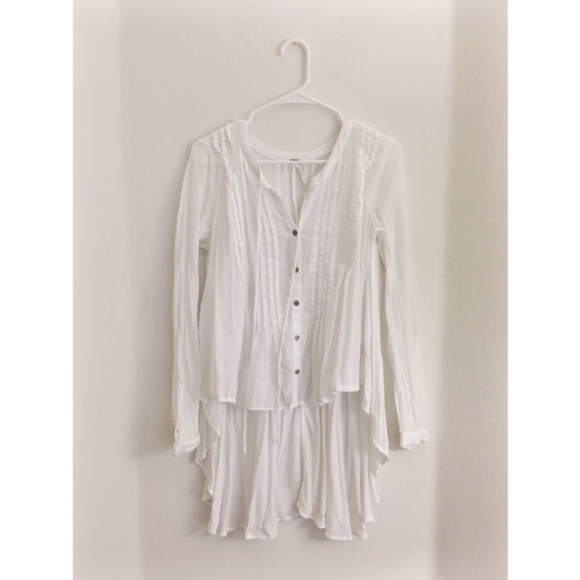 Perfectly Distressed Free People Top - Picture 1 of 2